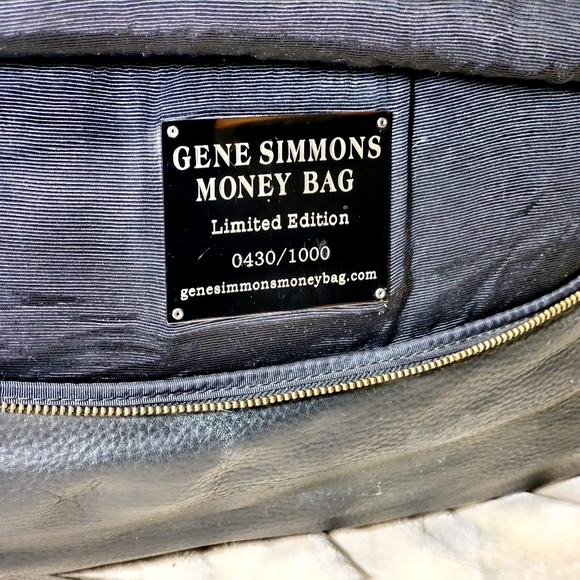 Gene Simmons Money bag #430/1000 - Picture 3 of 5